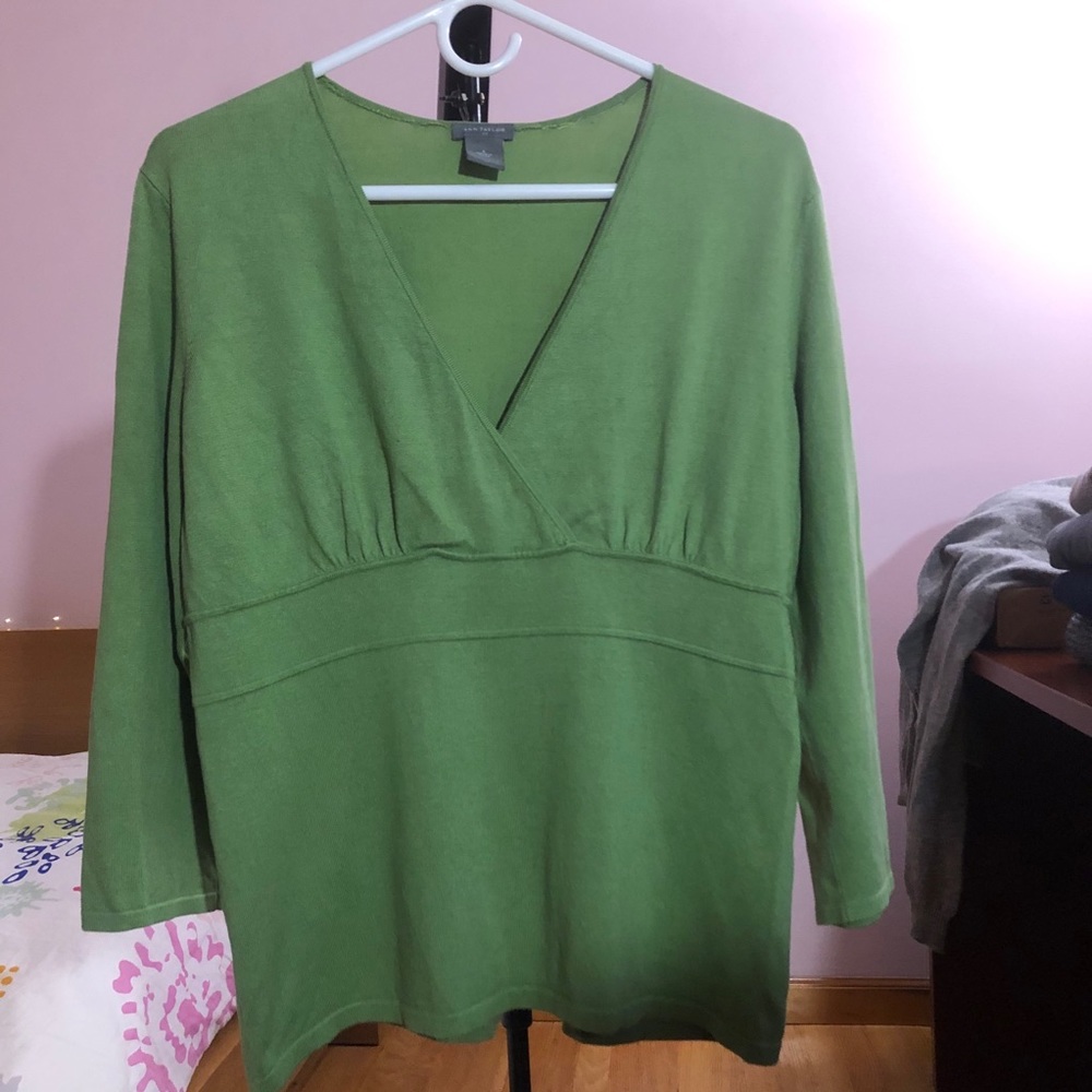 Ann Taylor Green Top